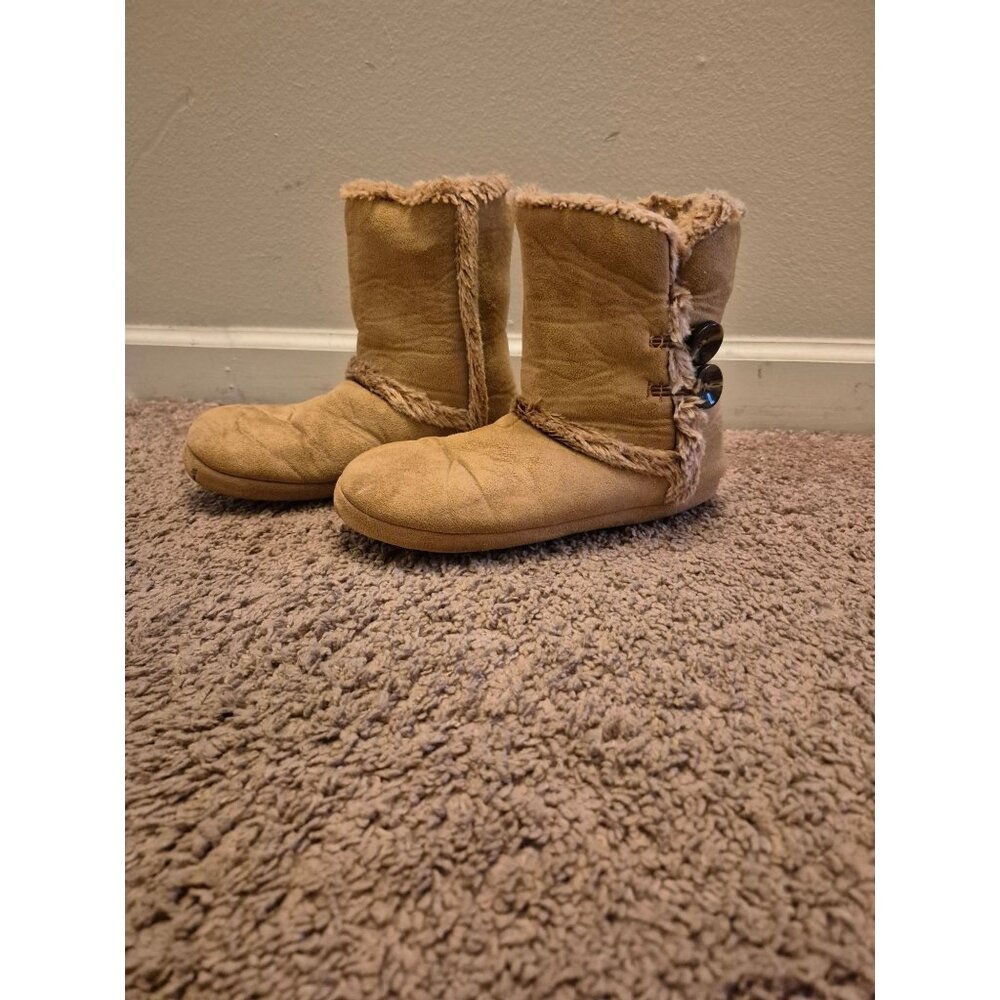 Soft, Cozy Boots with Buttons and Faux Fur Lining, Size 7